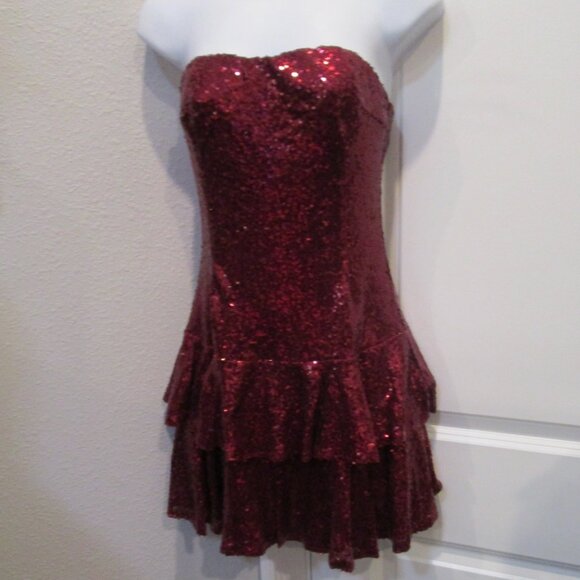 LULUS ON THE INVITATION BURGANDY SEQUIN MINI DRESS MED - Picture 5 of 7